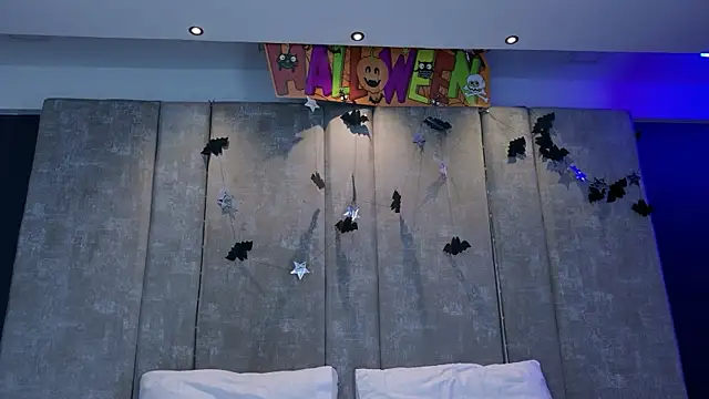 Snapshot of Amareto_ chatting on 10-25-25, 10:45 Amareto online show from 10-25-25, 10:45