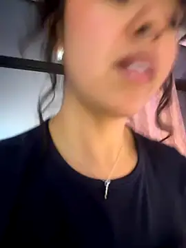 Snapshot of Amareto_ chatting on 11-27-25, 12:13 Amareto online show from 11-27-25, 12:13