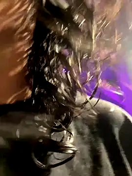 Snapshot of Amareto_ chatting on 12-15-25, 11:14 Amareto online show from 12-15-25, 11:14