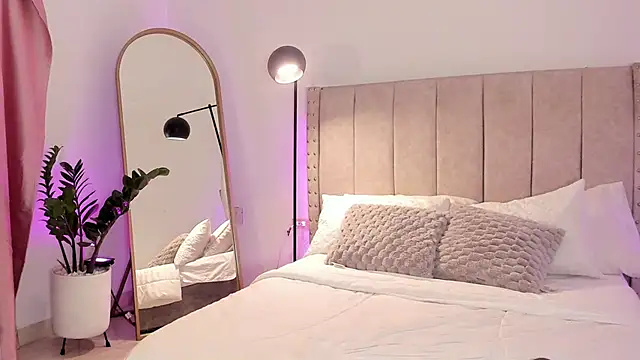 Snapshot of SakuraKato chatting on 09-09-25, 03:22 SakuraKato online show from 09-09-25, 03:22