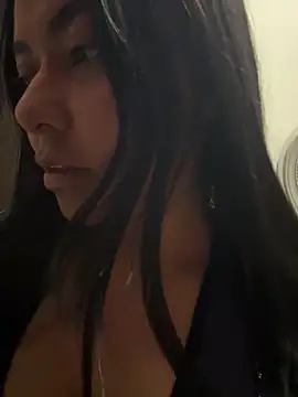 PetitLumiere online show from 01-15-25, 03:54