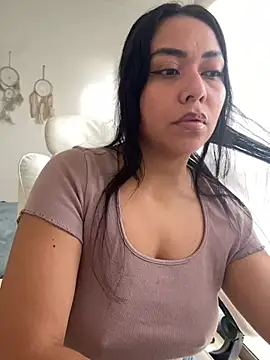 PetitLumiere online show from 02-05-25, 12:49