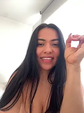 PetitLumiere online show from 02-13-25, 06:48