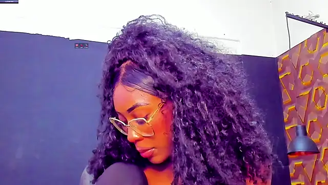 deyy madissonn online show from 12-12-24, 08:10