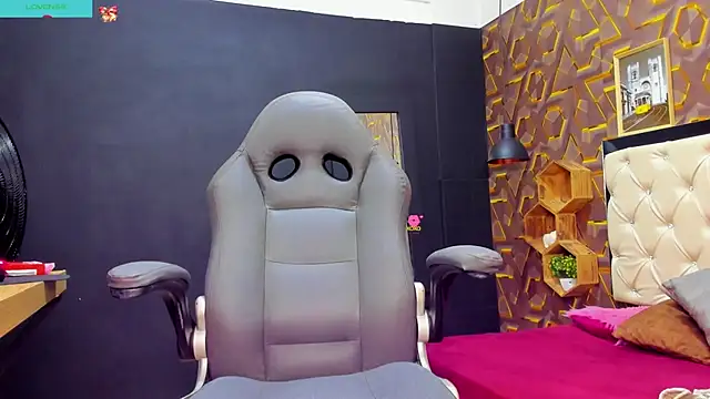 deyy madissonn online show from 12-30-24, 08:15