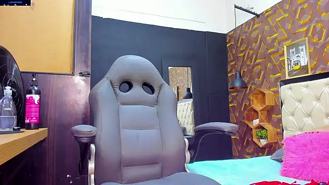 deyy madissonn online show from 01-18-25, 08:19