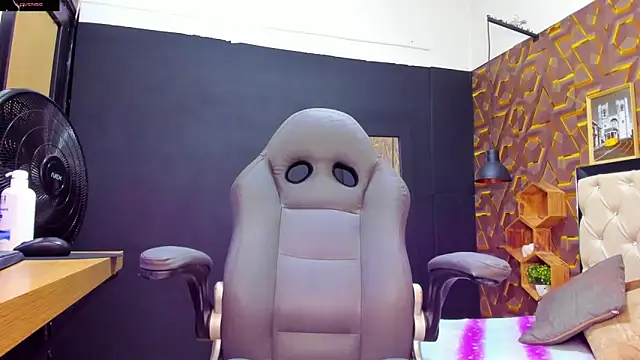 deyy madissonn online show from 01-30-25, 09:36