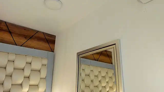 Helleamazing online show from 09-12-25, 04:56