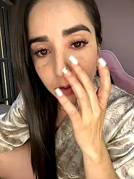 Victoria-And1 online show from 09-19-25, 01:18