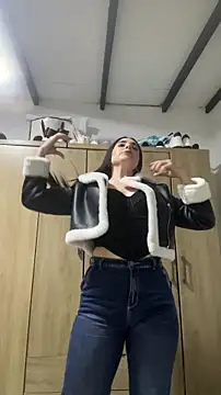 Snapshot of Victoria-And1 chatting on 01-10-26, 11:42 Victoria-And1 online show from 01-10-26, 11:42