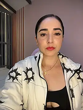 Snapshot of Victoria-And1 chatting on 02-03-26, 01:26 Victoria-And1 online show from 02-03-26, 01:26