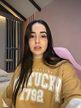 Snapshot of Victoria-And1 chatting on 02-25-26, 01:15 Victoria-And1 online show from 02-25-26, 01:15