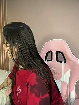 Snapshot of Victoria-And1 chatting on 02-27-26, 01:49 Victoria-And1 online show from 02-27-26, 01:49