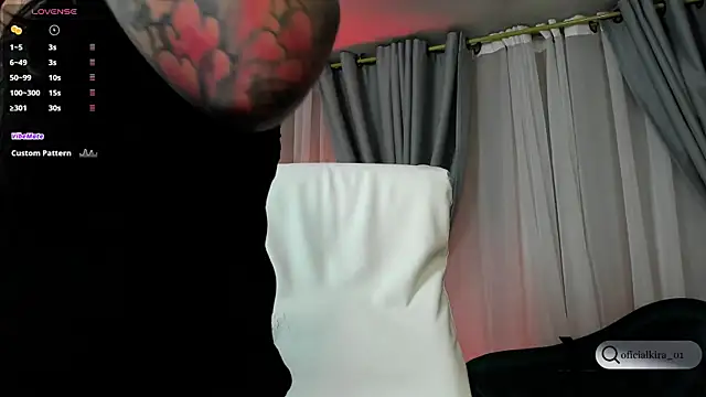 kira moon   online show from 10-30-25, 09:37