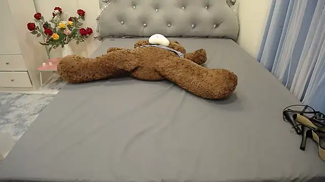 Snapshot of Lavender_Sweet chatting on 01-13-25, 03:58 Lavender Sweet online show from 01-13-25, 03:58