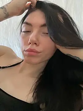 Snapshot of Lisaaa_Alisa chatting on 02-11-25, 10:15 Lisaaa Alisa online show from 02-11-25, 10:15