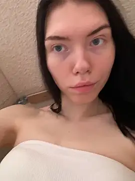Snapshot of Lisaaa_Alisa chatting on 03-04-25, 03:11 Lisaaa Alisa online show from 03-04-25, 03:11