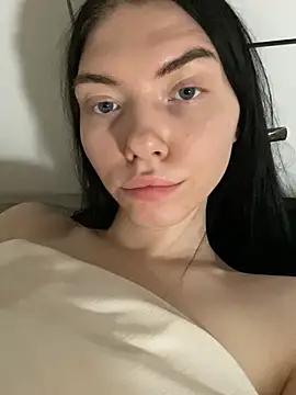 Snapshot of Lisaaa_Alisa chatting on 03-06-25, 10:47 Lisaaa Alisa online show from 03-06-25, 10:47