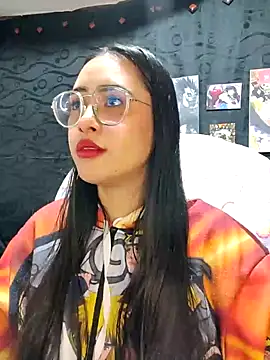 Janna mnt online show from 12-17-24, 04:34