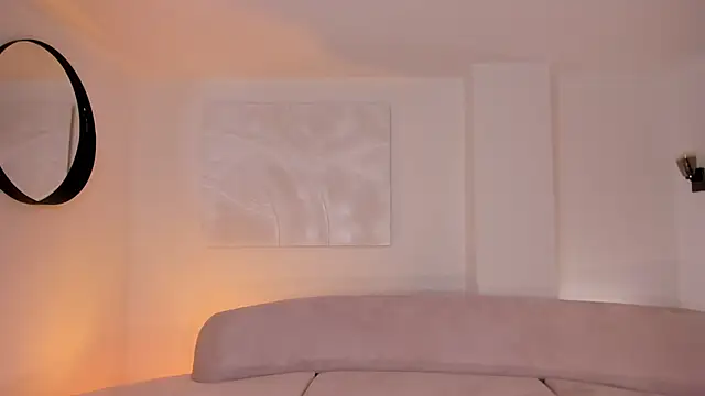 DominiqueVega online show from 12-24-24, 09:33