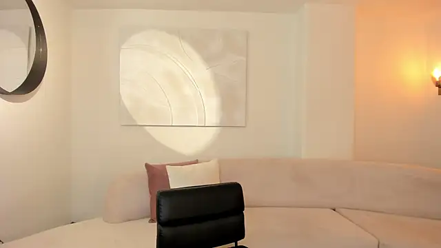 DominiqueVega online show from 03-10-25, 12:29