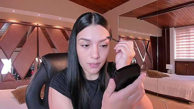 Snapshot of carina_rossi chatting on 11-20-25, 01:11 carina rossi online show from 11-20-25, 01:11