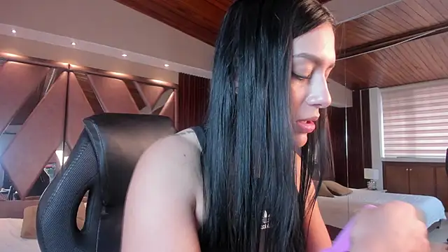 Snapshot of carina_rossi chatting on 11-28-25, 12:08 carina rossi online show from 11-28-25, 12:08