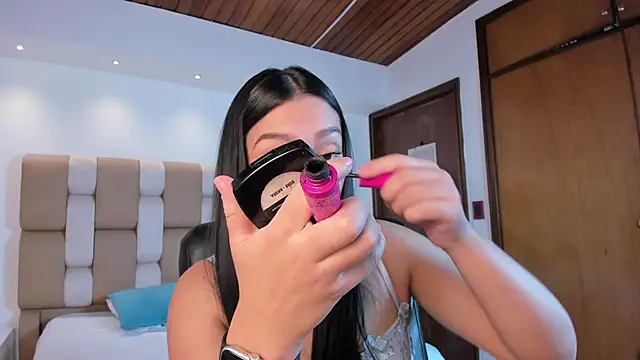 Snapshot of carina_rossi chatting on 12-03-25, 11:30 carina rossi online show from 12-03-25, 11:30