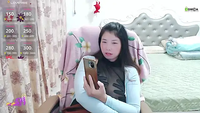 -Shirleyni  online show from 12-17-25, 02:17