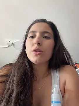 Snapshot of LittleDoll___ chatting on 02-15-26, 02:25 LittleDoll online show from 02-15-26, 02:25