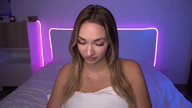 bailey kat online show from 03-19-25, 09:37