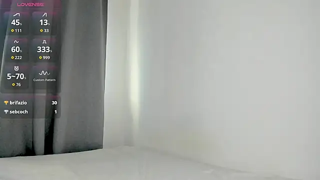 mercedescutee online show from 12-19-25, 12:45