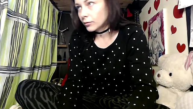 Snapshot of HarleyQuinn_69 chatting on 03-06-25, 08:27 HarleyQuinn 69 online show from 03-06-25, 08:27