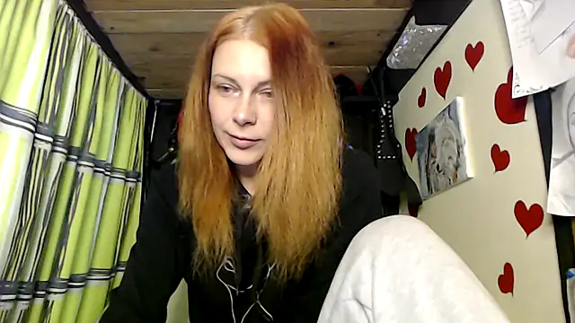 Snapshot of HarleyQuinn_69 chatting on 09-21-25, 02:51 HarleyQuinn 69 online show from 09-21-25, 02:51