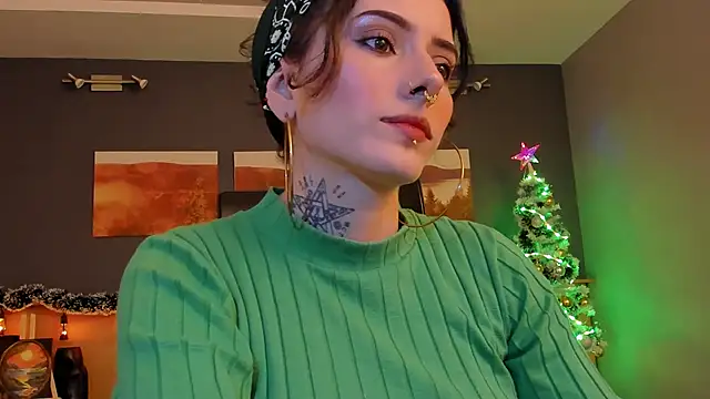 Snapshot of LiliJones_ chatting on 12-05-24, 04:55 LiliJones online show from 12-05-24, 04:55
