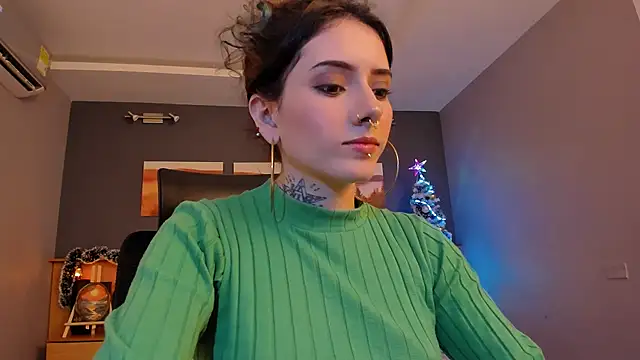 Snapshot of LiliJones_ chatting on 12-05-24, 08:00 LiliJones online show from 12-05-24, 08:00
