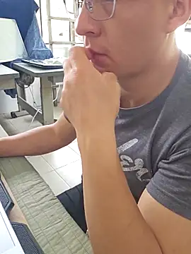 Snapshot of 97banana chatting on 03-19-25, 08:22 97banana online show from 03-19-25, 08:22