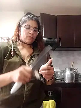 Snapshot of Luna_Dumont chatting on 02-23-25, 07:38 Luna Dumont online show from 02-23-25, 07:38