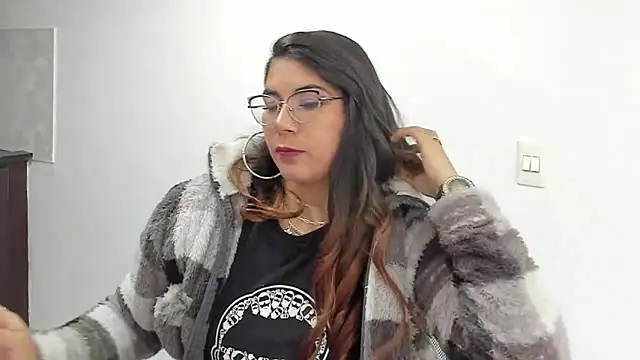 Snapshot of Luna_Dumont chatting on 03-14-25, 11:34 Luna Dumont online show from 03-14-25, 11:34