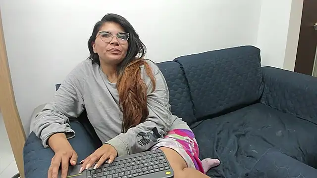 Snapshot of Luna_Dumont chatting on 03-22-25, 07:47 Luna Dumont online show from 03-22-25, 07:47