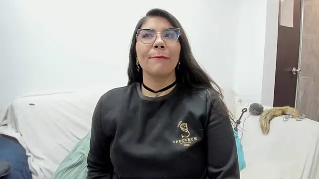 Snapshot of Luna_Dumont chatting on 09-20-25, 11:22 Luna Dumont online show from 09-20-25, 11:22