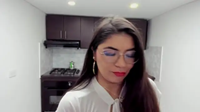 Snapshot of Luna_Dumont chatting on 10-28-25, 11:14 Luna Dumont online show from 10-28-25, 11:14