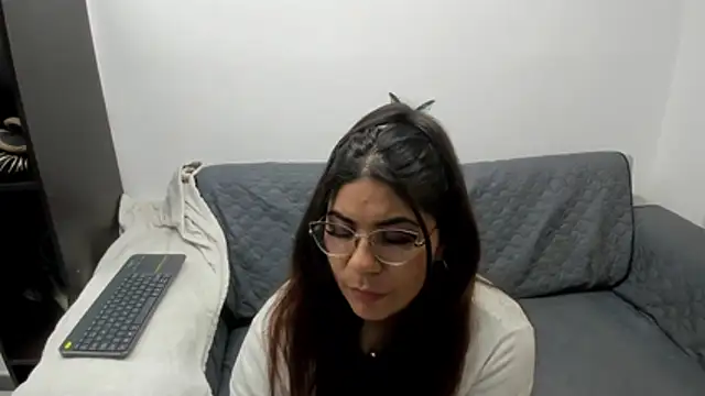 Snapshot of Luna_Dumont chatting on 11-22-25, 11:09 Luna Dumont online show from 11-22-25, 11:09