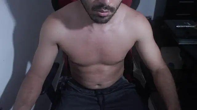 Snapshot of m16x16x chatting on 12-17-24, 12:34 m16x16x online show from 12-17-24, 12:34