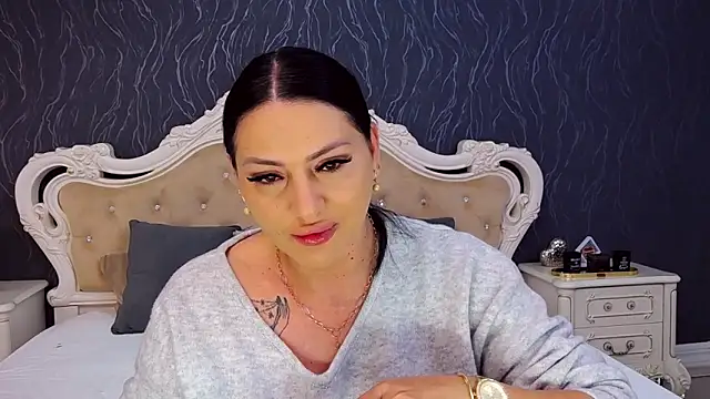 Lauren Saint online show from 11-06-25, 09:43