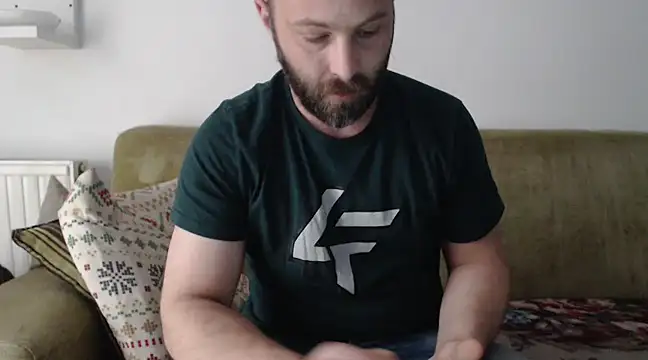 Snapshot of Piter9023 chatting on 12-19-24, 02:13 Piter9023 online show from 12-19-24, 02:13