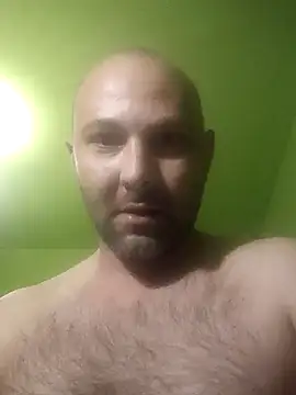 Snapshot of Piter9023 chatting on 10-29-25, 06:20 Piter9023 online show from 10-29-25, 06:20