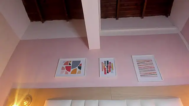 Dollar-girl online show from 01-25-25, 06:02