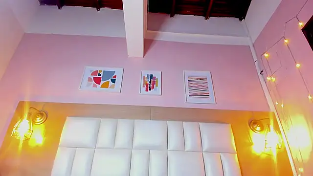 Dollar-girl online show from 02-07-25, 10:41