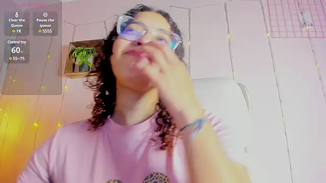 Dollar-girl online show from 02-28-25, 11:36